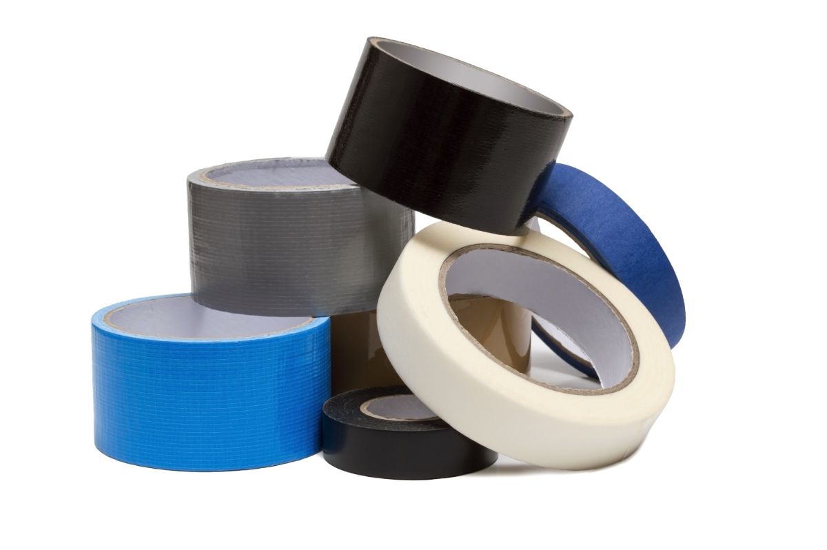 Diferentes tipos de cintas adhesivas.