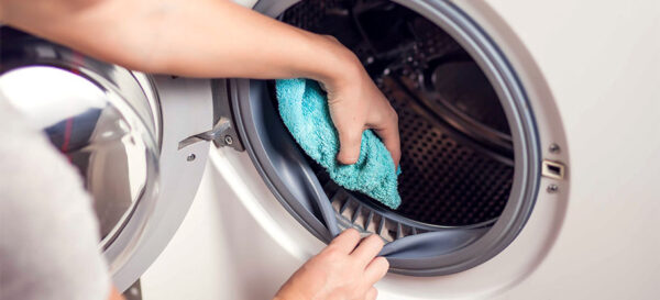 Cómo limpiar la junta de goma de una lavadora