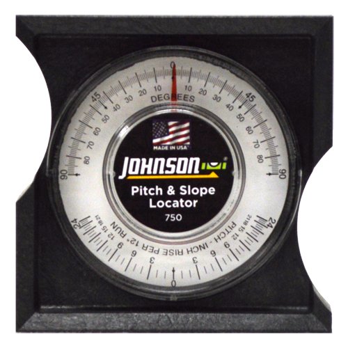 Johnson Level & Tool 750 Localizador de Paso y Pendiente sobre fondo blanco.